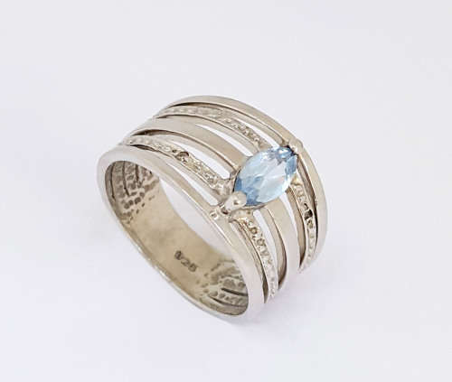 925 Sterling Silver Marquise cut Cubic Zirconia ring- Size 7