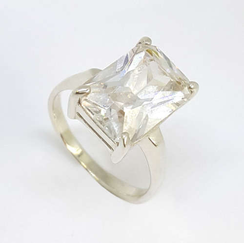 925 Sterling Silver** 8 ct Emerald Cut Ring-Size 7