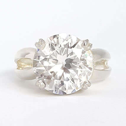 Huge 7ct CZ Ring in Silver- Size M- Q1/2