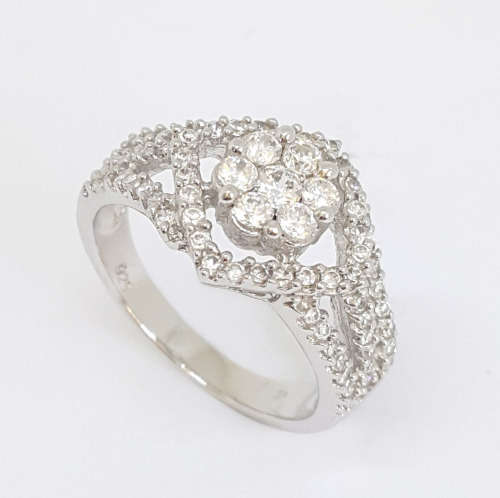 1.75ctw CZ Cluster Halo Ring in Silver- Size 7
