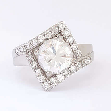 4.25ctw Cubic Zirconia Ring in Silver- Size 8