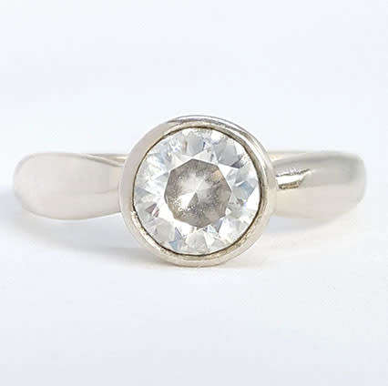 1.25ctw CZ Tube set Ring in Silver- Size 8