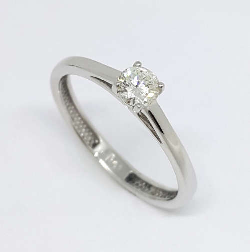 0.28ct Diamond ring in 9K White Gold