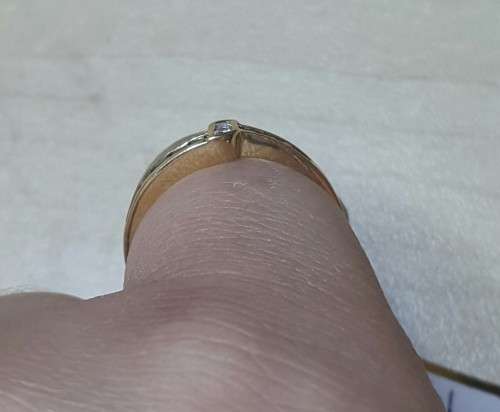 Diamond and Emerald Ring in 18k Yellow Gold- Size M