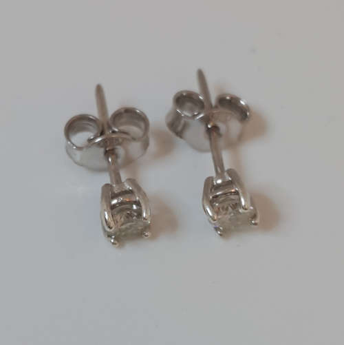 3mm Diamond Studs in 925 Sterling Silver