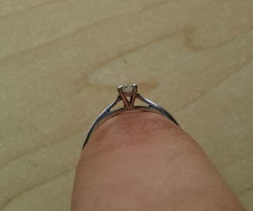 0.20ct Diamond Ring- Size 5.5