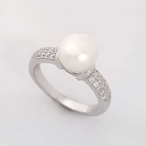 Sterling silver Pearl and CZ Ring - Size 7