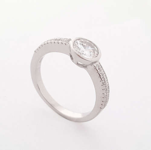 Sterling silver CZ Bezel Ring - Size 7