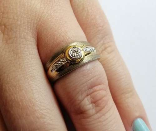 Diamond Ring in 925 sterling silver and 9ct gold - Size 7