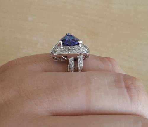 Diamond Cluster and CR Tanzanite ring in White Gold