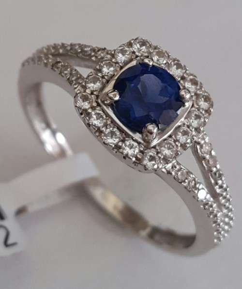Blue Halo Cluster in 9ct White Gold