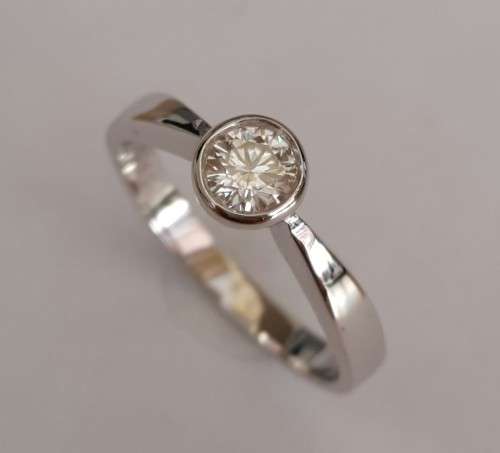 0.3ct Moissanite Solitaire Ring Tube set in 9ct White Gold