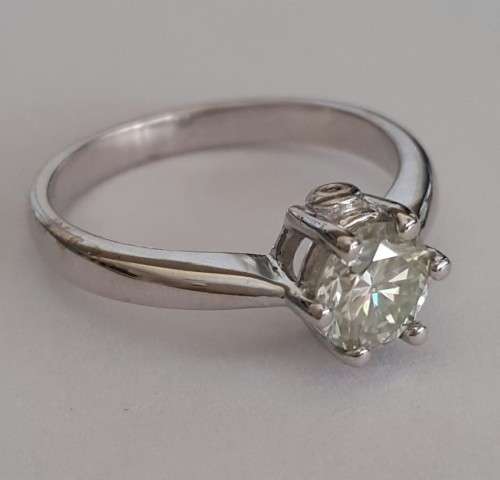 0.7ct Moissanite Solitaire Ring in 9ct White Gold Size 6.75