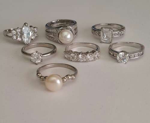 Wholesale Lot of 7 rings- Fits Size 6