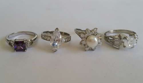 Wholesale Lot of 4 rings - Fit Size 8
