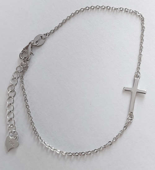 Cross Bracelet in Silver