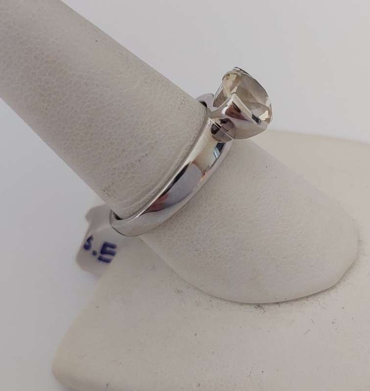 *CD DESIGNER JEWELRY* 2ct Citrine Solitaire Ring in Silver- Size 8.5