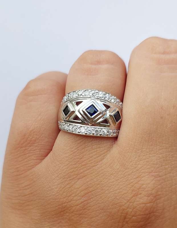 *CD DESIGNER JEWELRY* 1.23ctw Simulated Sapphires and Clear CZ Ring in Silver