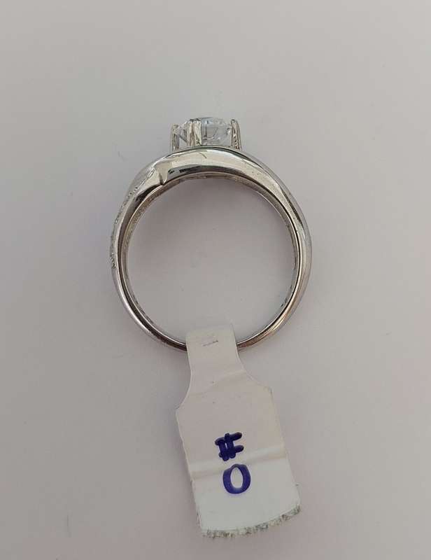 *CD DESIGNER JEWELRY* 1.11ctw CZ Twist Ring in Silver