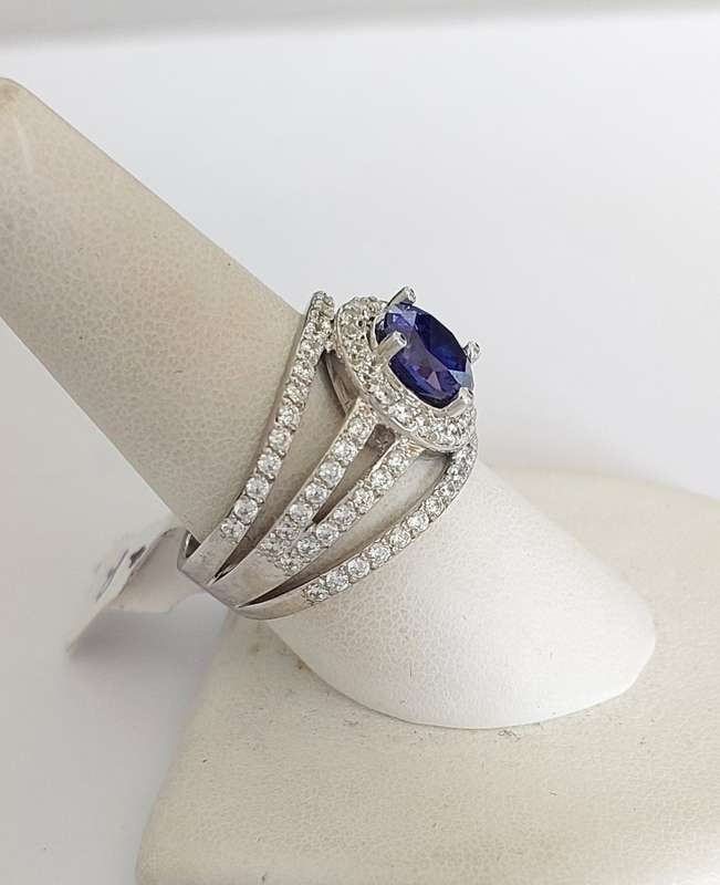 *CD DESIGNER JEWELRY* 2.2ct Cr Tanzanite and CZ Halo Ring in Silver -Size R