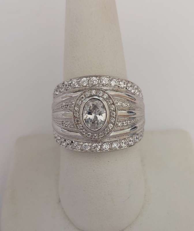 *CD DESIGNER JEWELRY* 3.26ctw CZ Broad Silver Ring- Size R