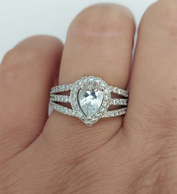 CD DESIGNER JEWELRY 1.5ct Topaz with Halo CZ Ring in Silver- Size R