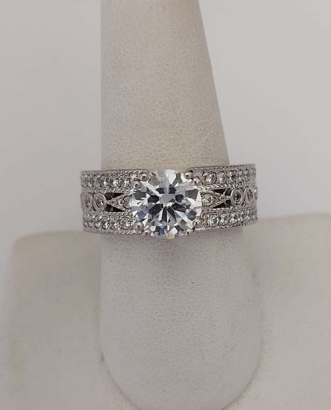 *CD DESIGNER JEWELRY* 2ct CZ Broad Band Ring in Silver- Size 8 , 9