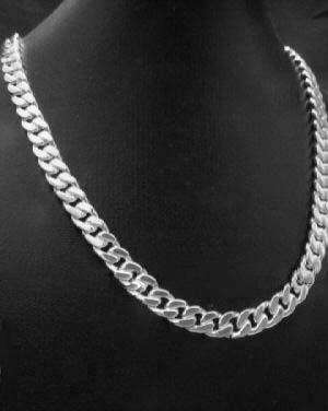 **STUNNING** 52 CM Fine Silver Necklace**