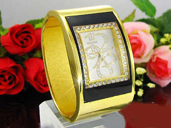 **EXRAORDINARY**GORGEOUS BROAD BAND GOLD PLATED LADY'S WATCH***