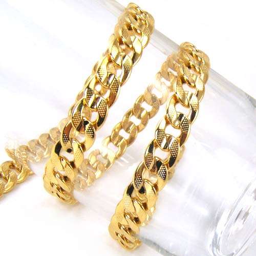 **GORGEOUS**9 mm GOLD CURB NECKLACE WITH LOBSTER CLASP**