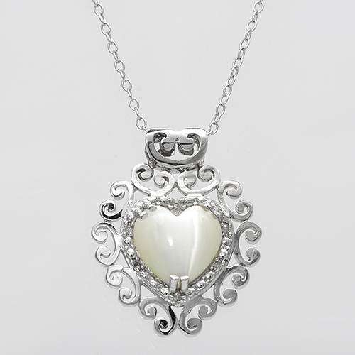 2.63ctw Cats Eye and Diamond Heart Shaped Pendant and Necklace in  Silver