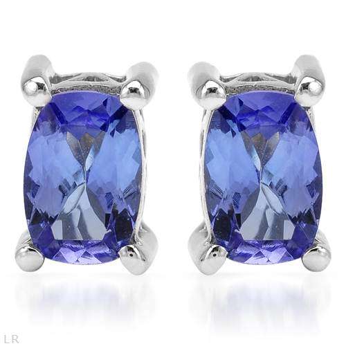 1.04ctw Natural Tanzanite studs in 925 Sterling Silver