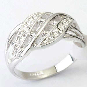 CZ Costume Dress Ring***Size 7.5**