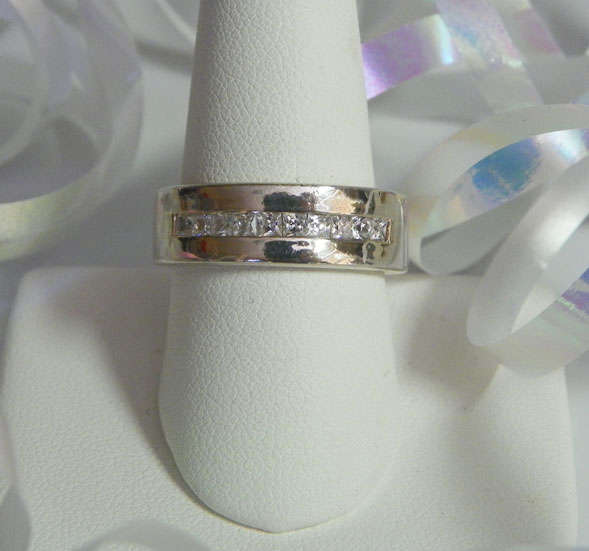 925 Sterling Silver 0.60ctw CZ 7mm Band Size 8
