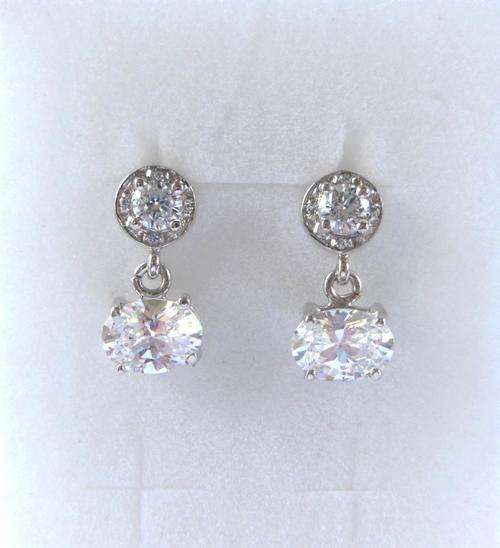 *CD DESIGNER JEWELRY*3.04ctw CZ Sparkling earrings in 925 Sterling Silver**