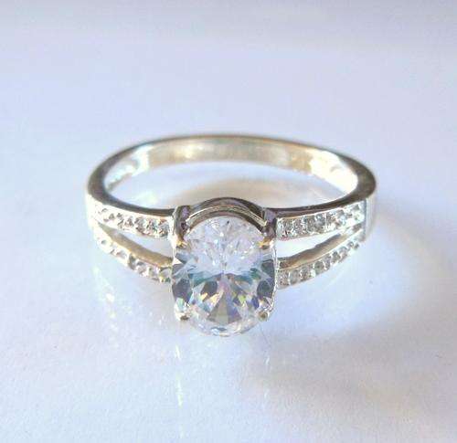 1.25ctw CZ Oval split band in 925 Sterling Silver- Size P