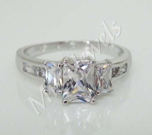 Cubic Zirconia**Dress Ring**Size 8/9**