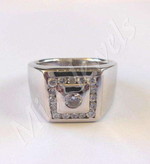 **0.73ct**CZ Men's Wedding Ring in 925 Sterling Silver**Size 11**