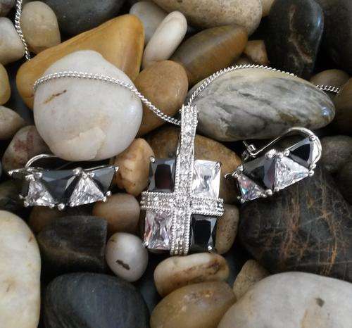 Black and Clear Cubic Zirconia Earrings and Pendant Set with Necklace