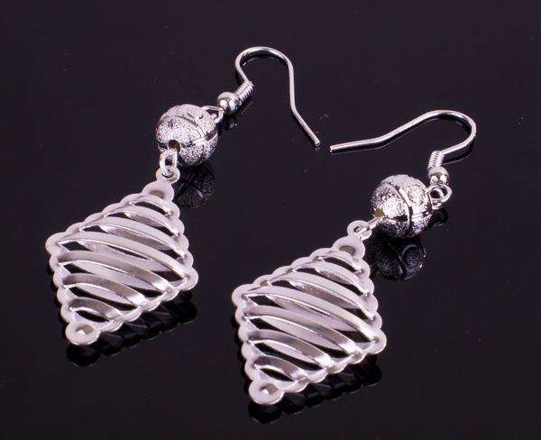 40mm Drop and Dangle earrings in Silver
