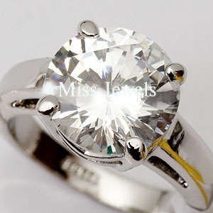 Size 8**11 mm Sparkling Solitaire Engagement Ring