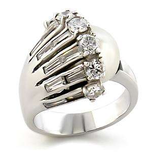 **Unique Design**Simulated Pearl and diamond dress ring**