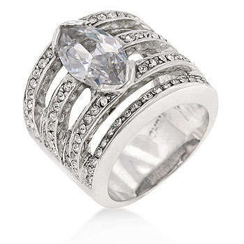 **SPARKLING**4.30ctw wedding band**Size 7 or 9**