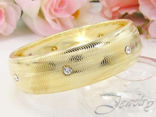 ****STUNNING***7x4mm White Simulated Diamond Fashion Golden Bangle***