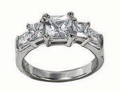 **NEW****925 Sterling Silver***Beautiful Princess Cut Engagement Ring***Size 8-10***