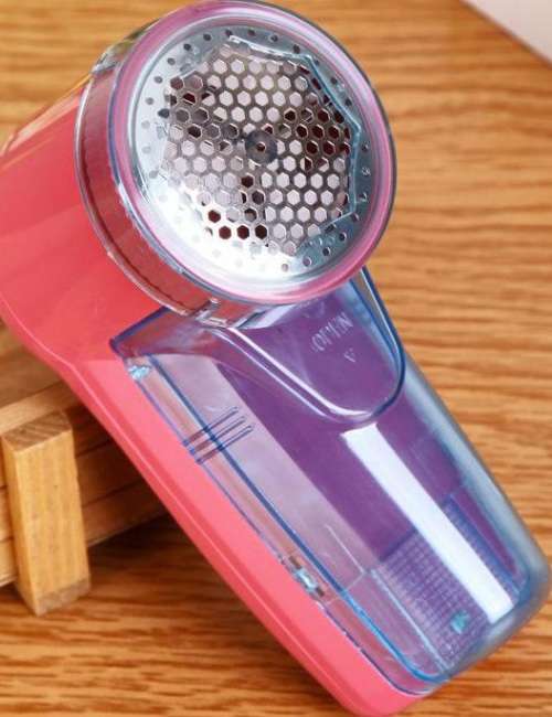Black Friday: Cloth Lint Remover