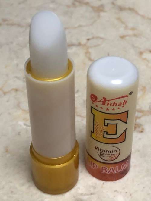 NEW Vitamin E soothing Lip Balm SPF15