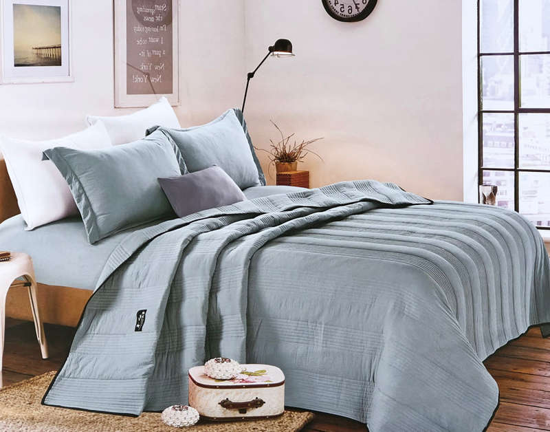4 Piece King Size Pre-washed Quilt Set Polyester Material - Light Blue