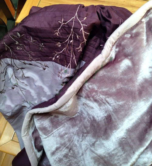 Queen Size MOOI MOOI Luxurious Purple 5 Piece Quilt & Comforter Set(Mink Blanket at the back)