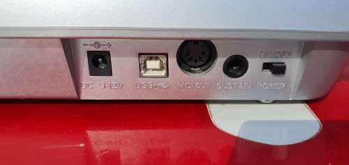 eKeys  electronic keyboard